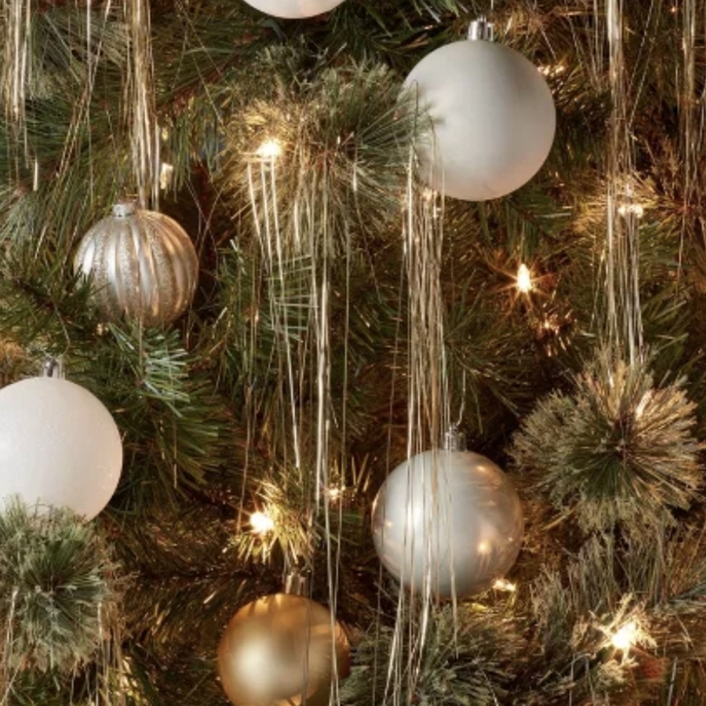 Wondershop Festive Gold Tinsel